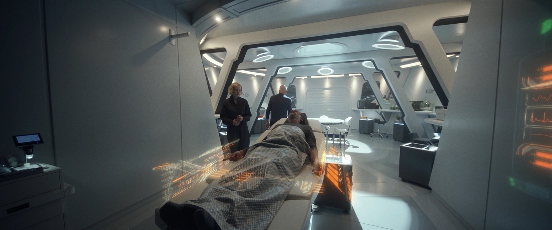 extant_StarTrek_PIC_1x05-StardustCityRag_4508.jpg