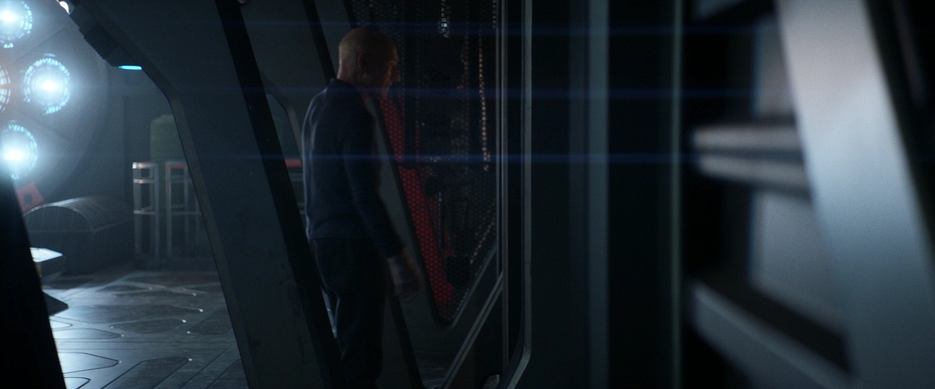 extant_StarTrek_PIC_1x05-StardustCityRag_4564.jpg
