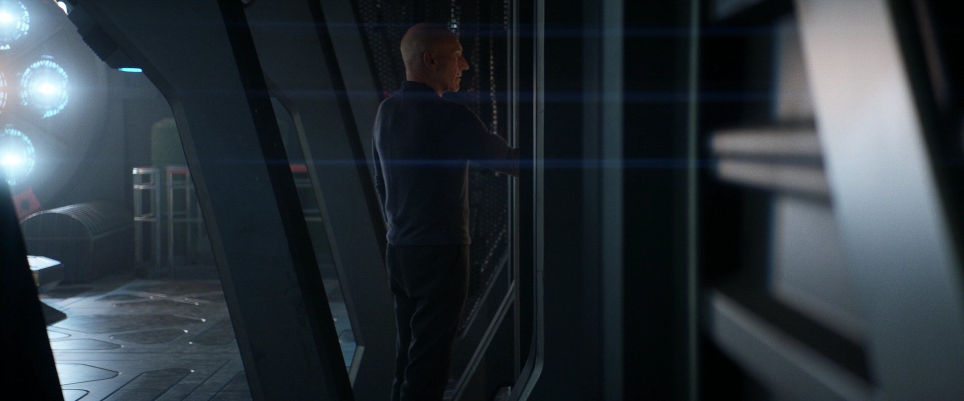 extant_StarTrek_PIC_1x05-StardustCityRag_4567.jpg