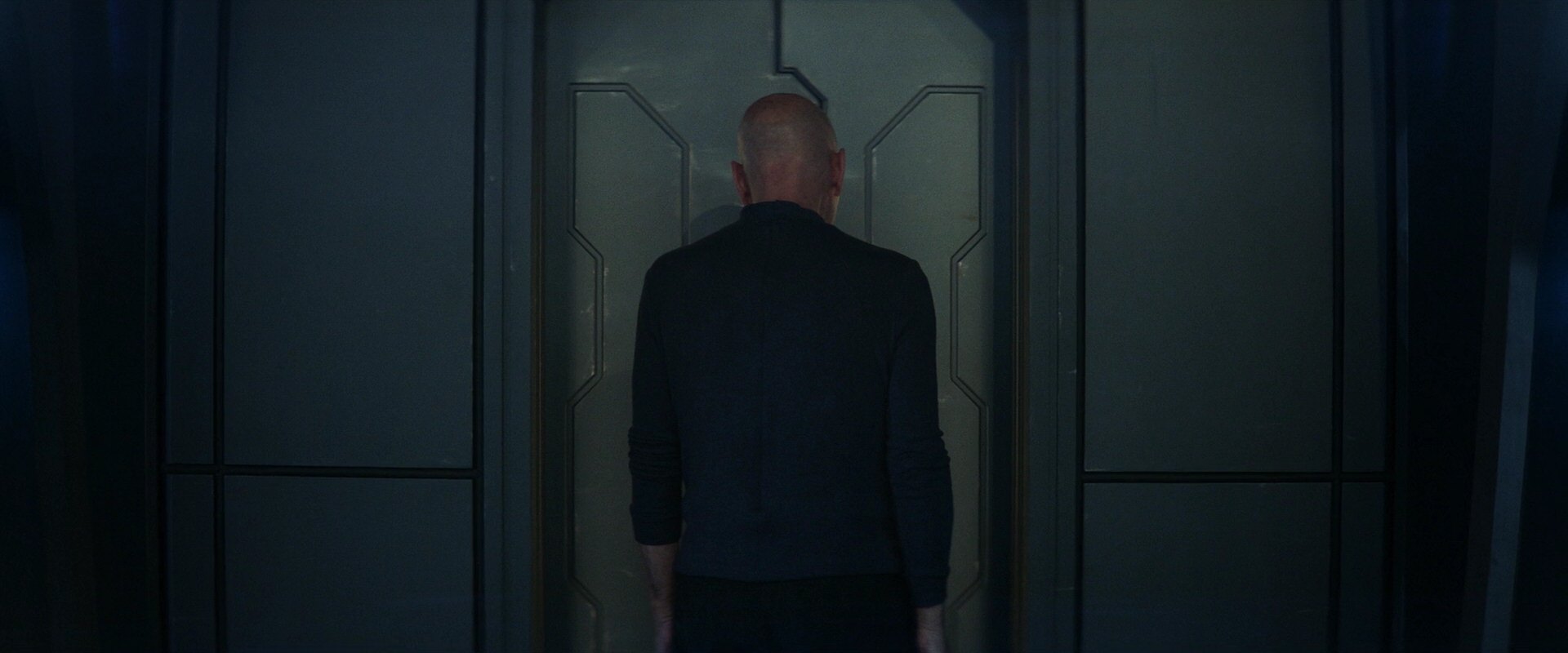 extant_StarTrek_PIC_1x05-StardustCityRag_4575.jpg