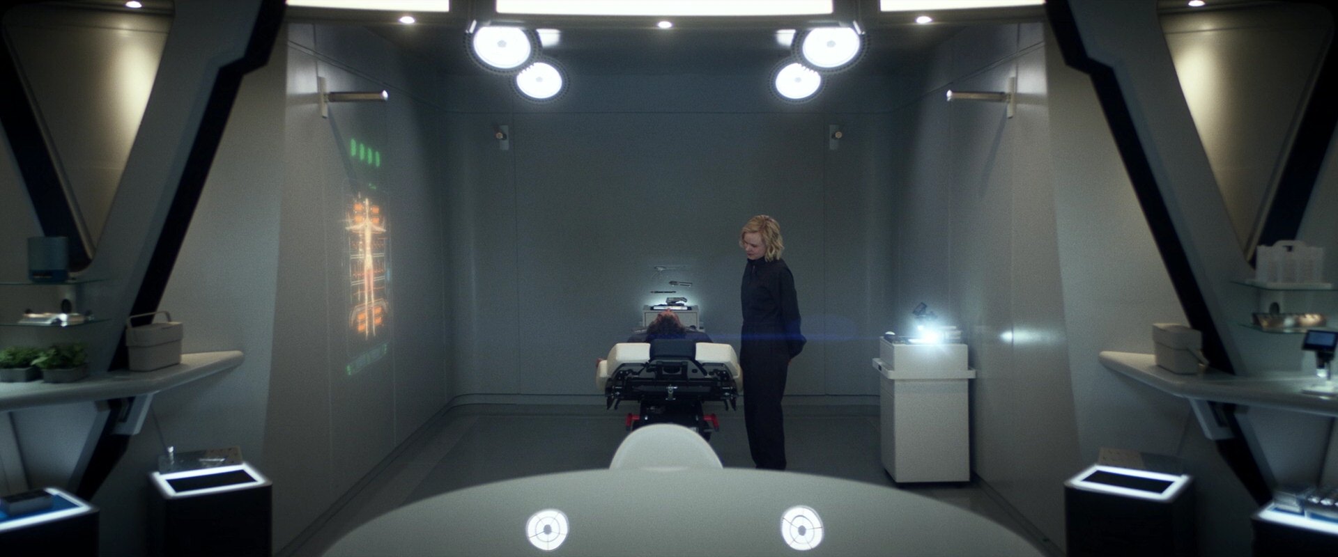extant_StarTrek_PIC_1x05-StardustCityRag_4623.jpg