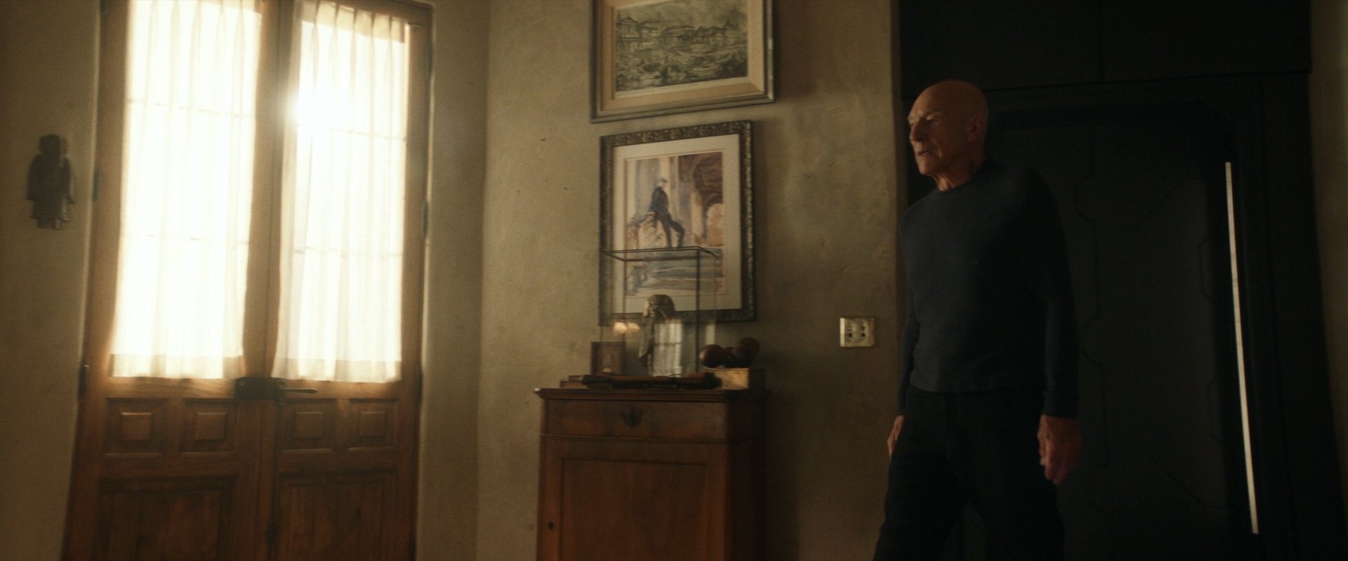 extant_StarTrek_PIC_1x06-TheImpossibleBox_00812.jpg