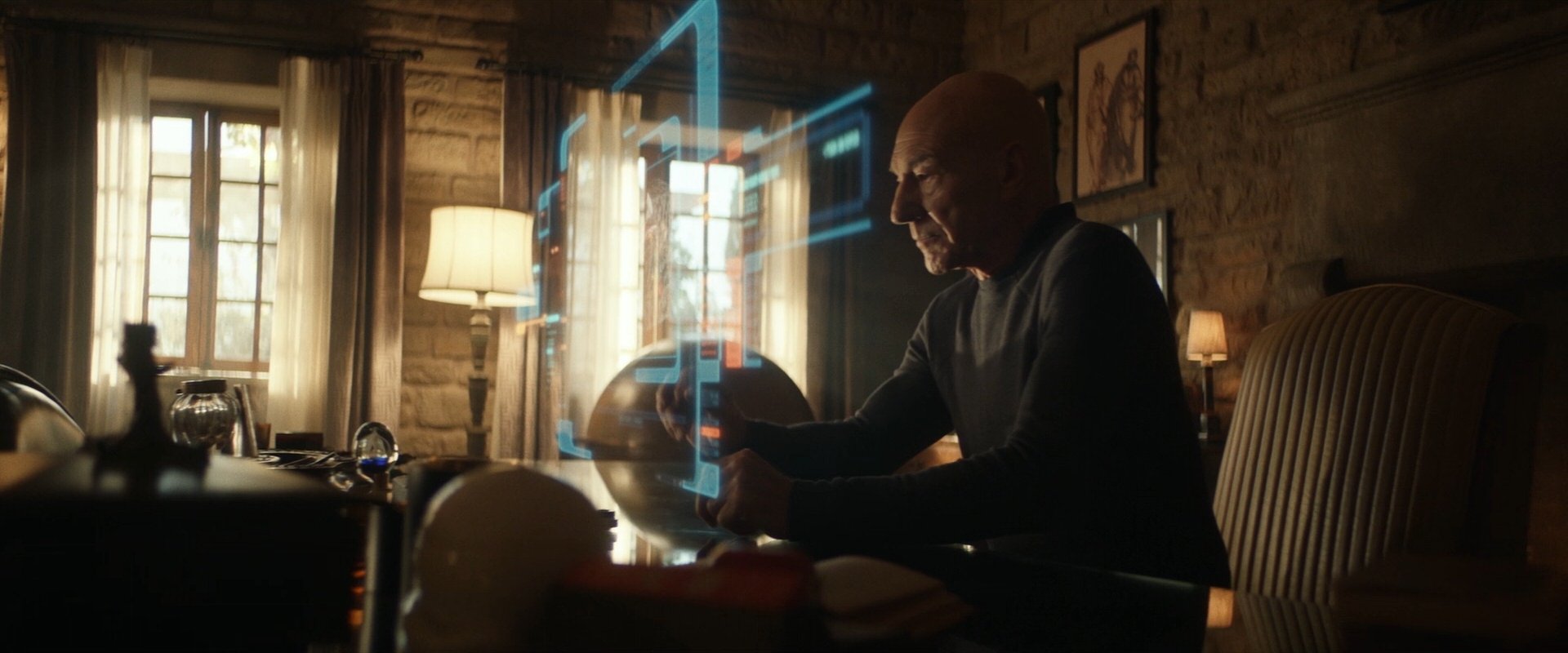 extant_StarTrek_PIC_1x06-TheImpossibleBox_00903.jpg