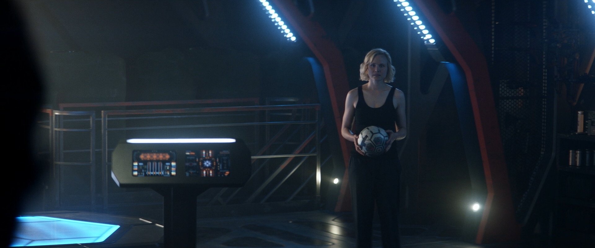 extant_StarTrek_PIC_1x06-TheImpossibleBox_01223.jpg