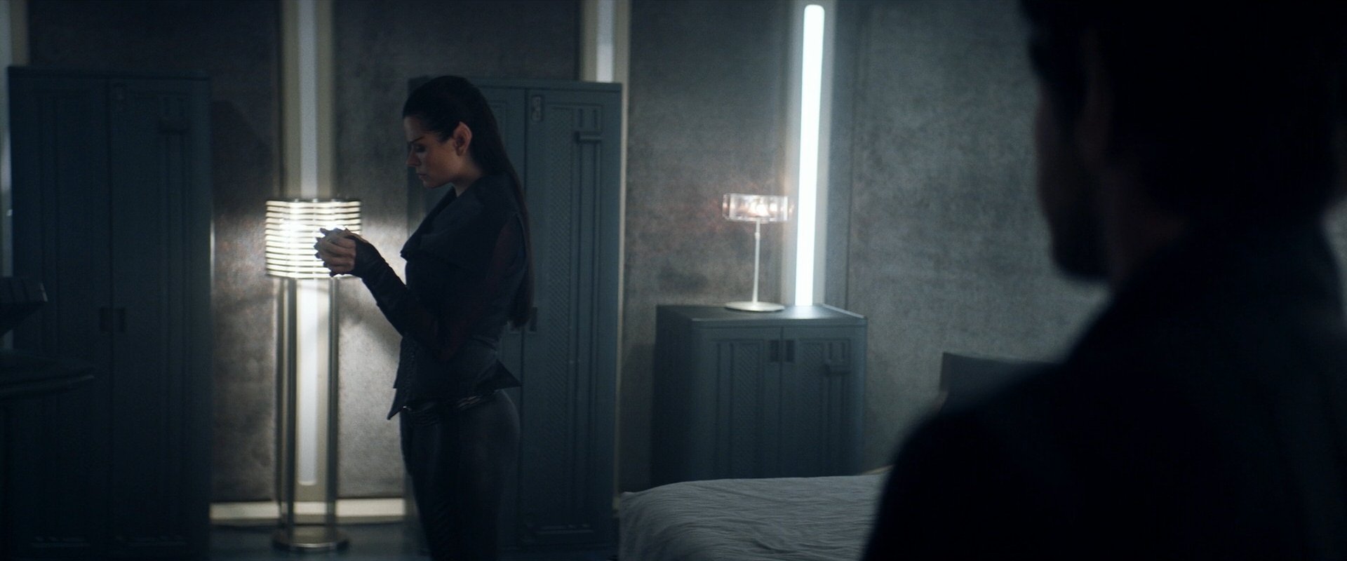 extant_StarTrek_PIC_1x06-TheImpossibleBox_01510.jpg