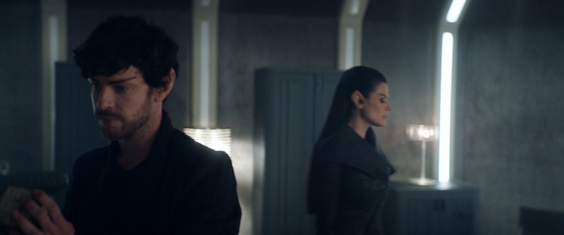 extant_StarTrek_PIC_1x06-TheImpossibleBox_01532.jpg