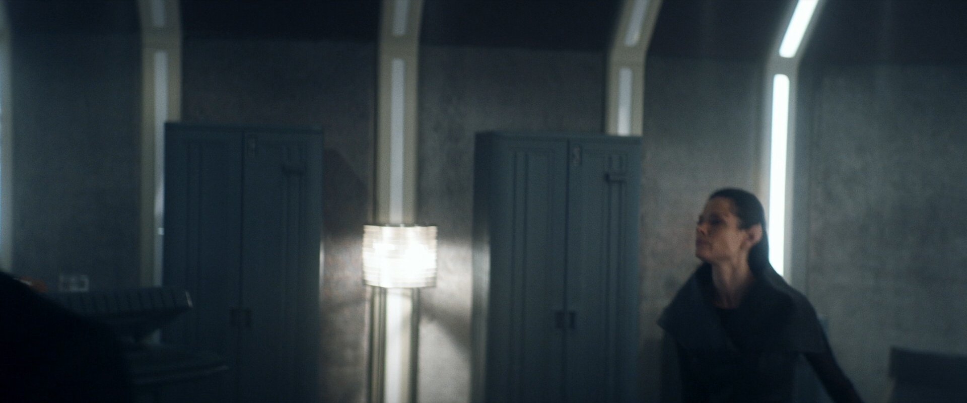 extant_StarTrek_PIC_1x06-TheImpossibleBox_01534.jpg