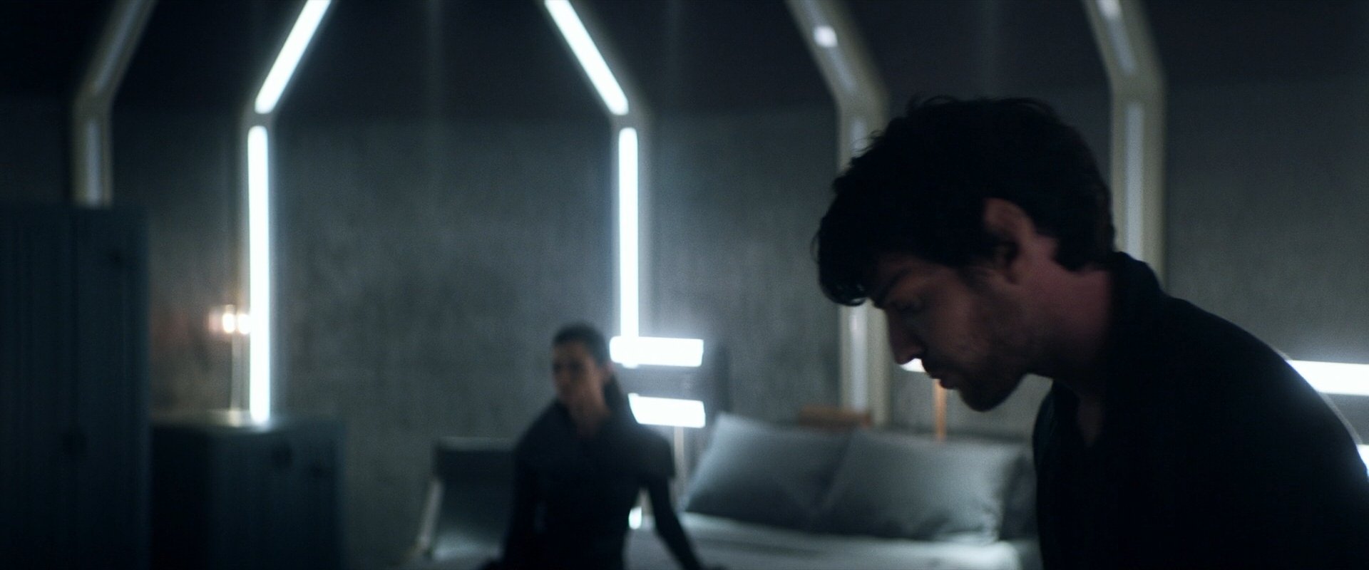 extant_StarTrek_PIC_1x06-TheImpossibleBox_01557.jpg