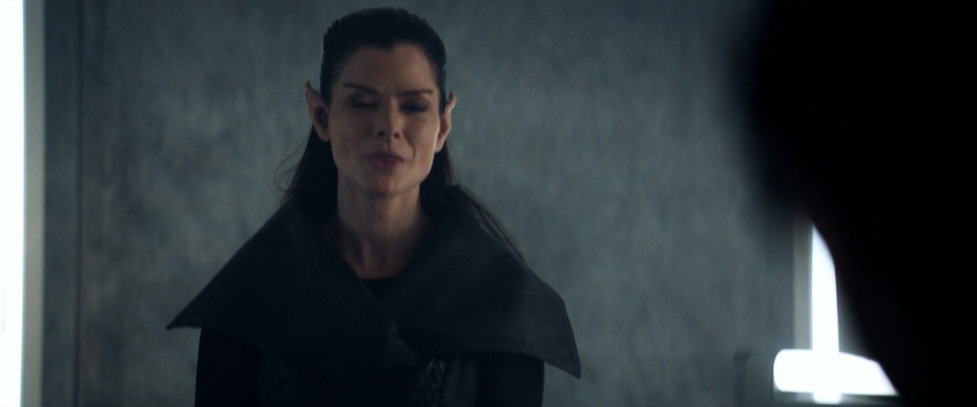extant_StarTrek_PIC_1x06-TheImpossibleBox_01585.jpg