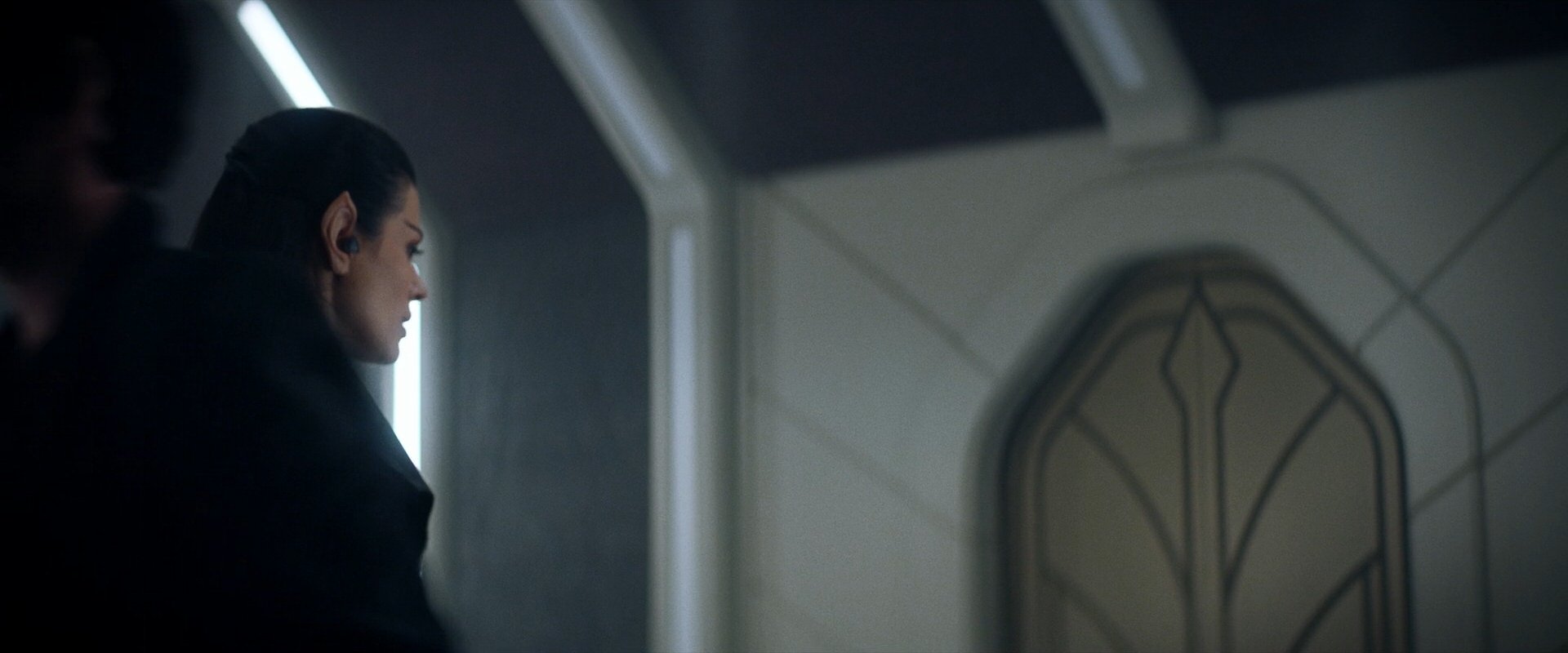 extant_StarTrek_PIC_1x06-TheImpossibleBox_01608.jpg