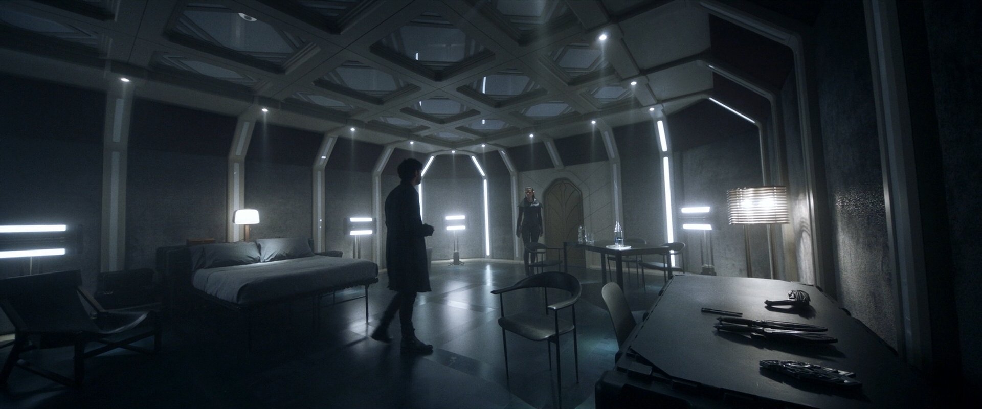 extant_StarTrek_PIC_1x06-TheImpossibleBox_01689.jpg