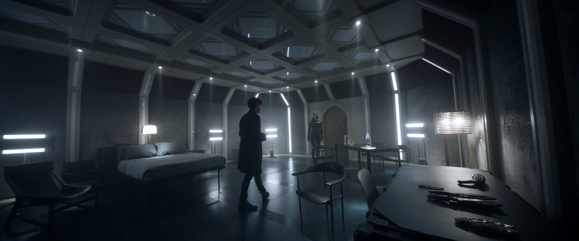 extant_StarTrek_PIC_1x06-TheImpossibleBox_01690.jpg