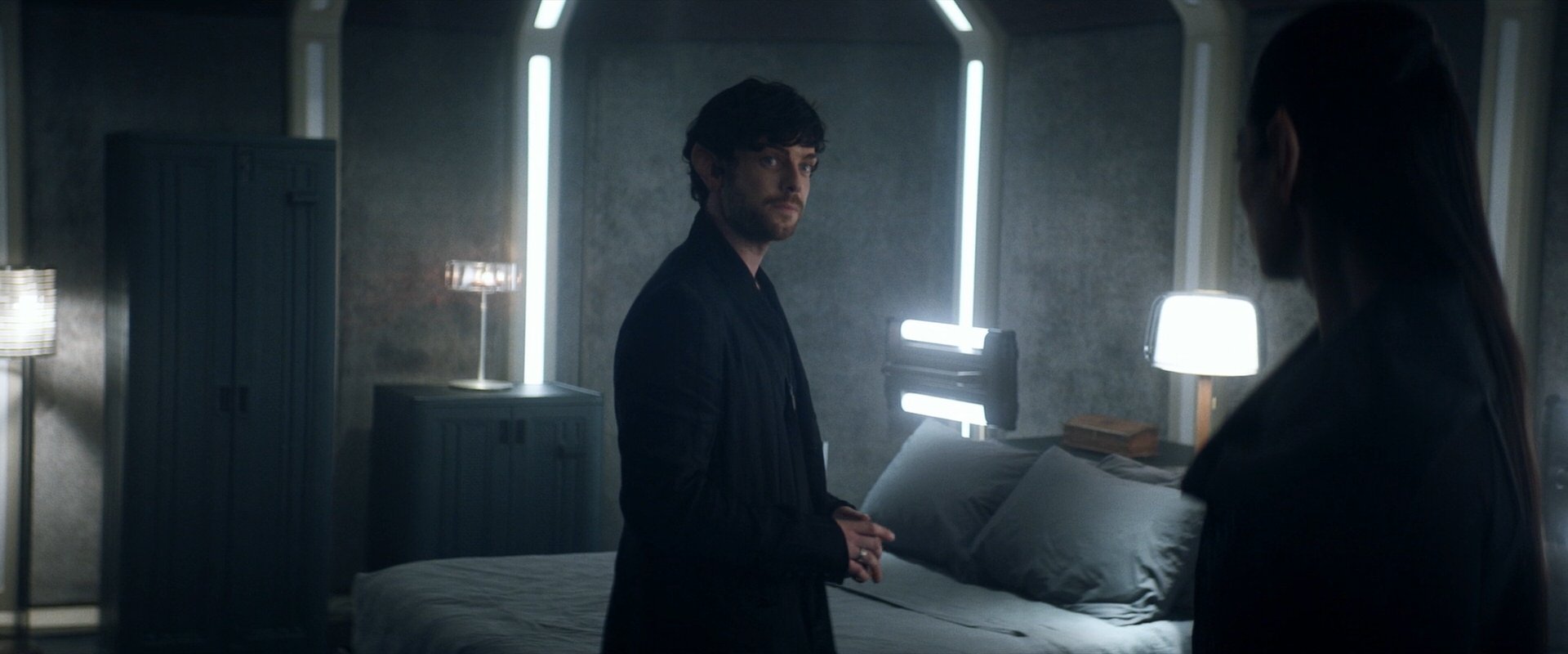 extant_StarTrek_PIC_1x06-TheImpossibleBox_01707.jpg
