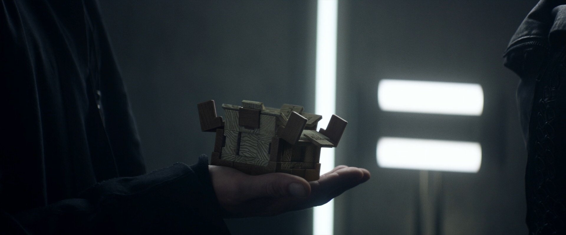 extant_StarTrek_PIC_1x06-TheImpossibleBox_01869.jpg