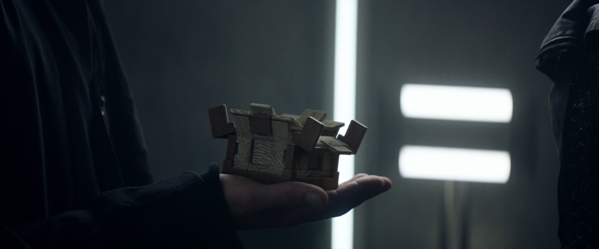 extant_StarTrek_PIC_1x06-TheImpossibleBox_01870.jpg
