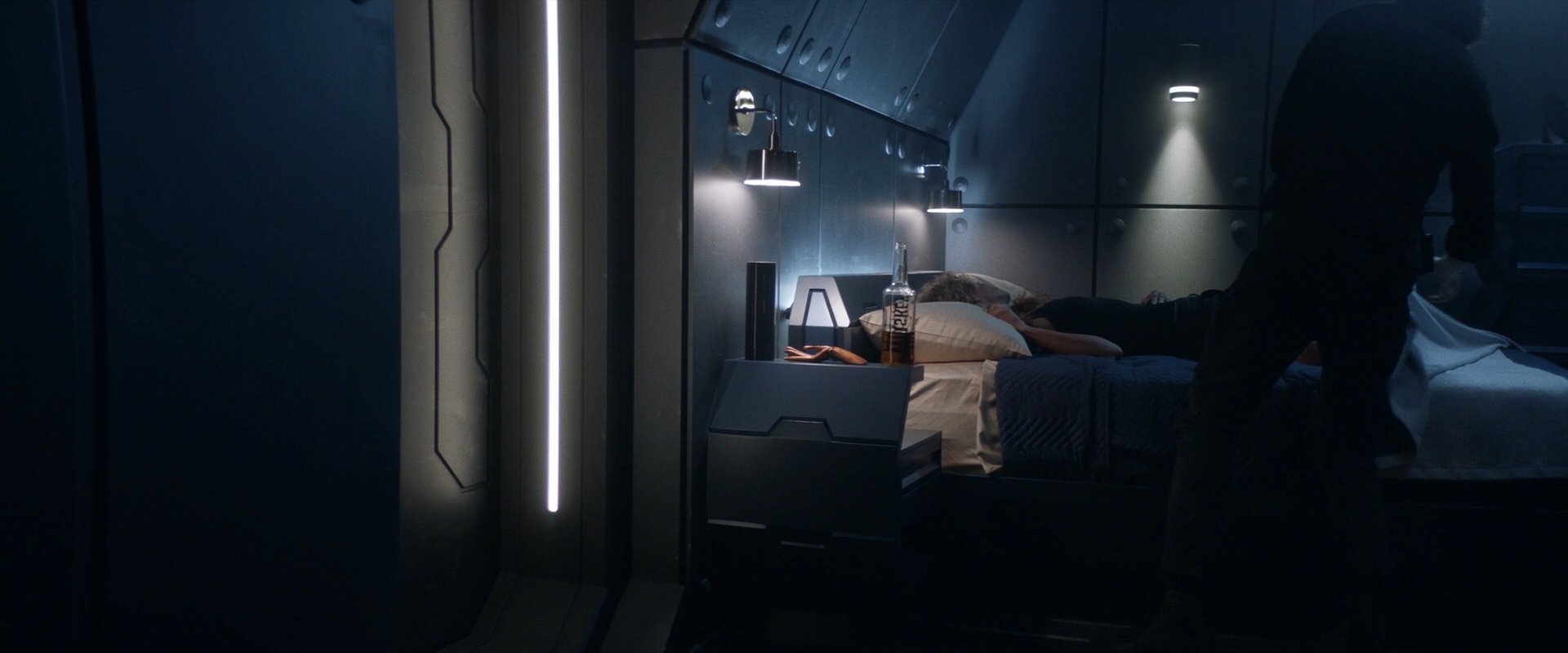 extant_StarTrek_PIC_1x06-TheImpossibleBox_02684.jpg