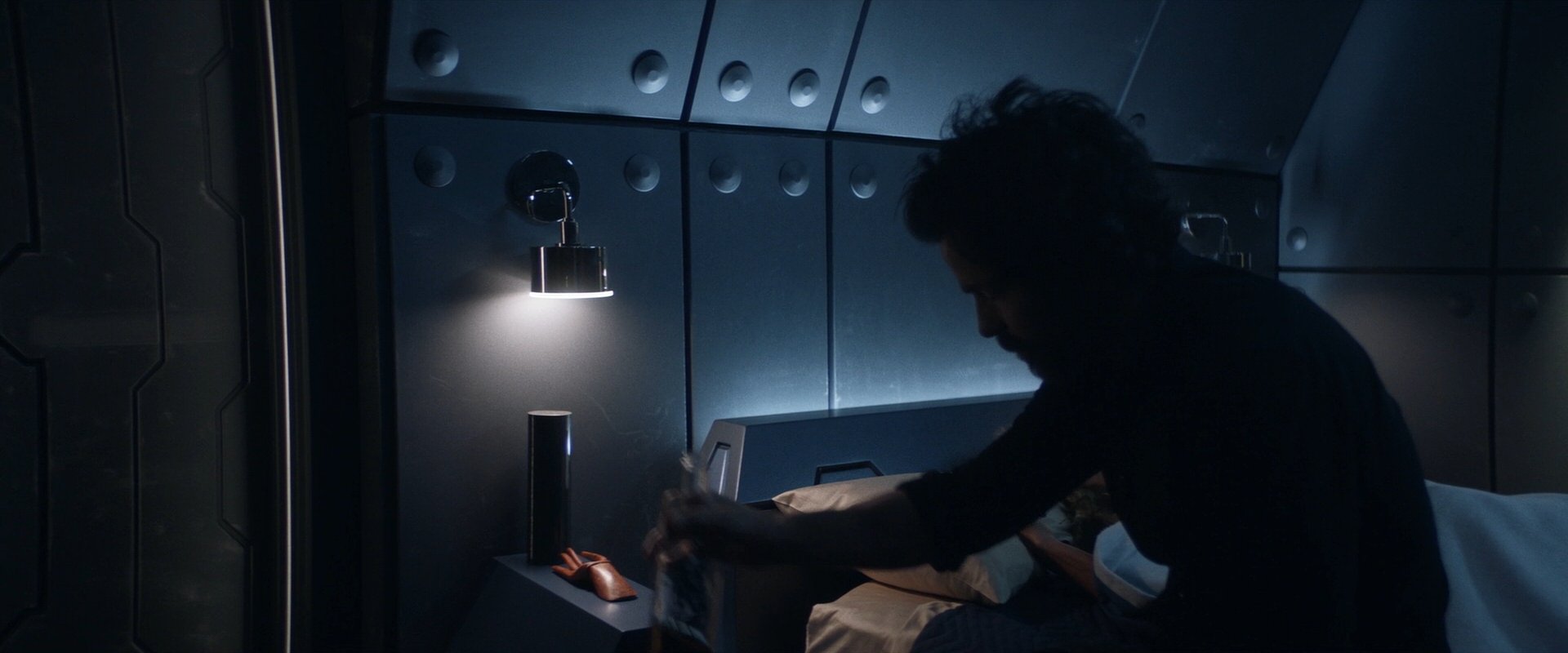 extant_StarTrek_PIC_1x06-TheImpossibleBox_02735.jpg