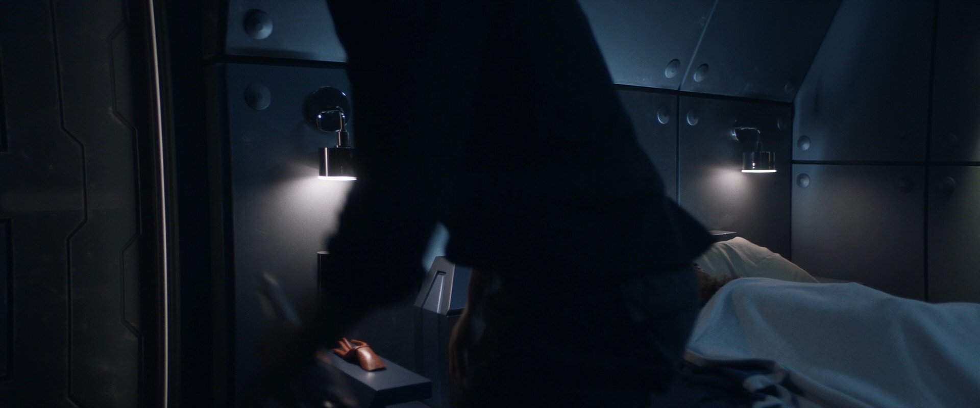 extant_StarTrek_PIC_1x06-TheImpossibleBox_02739.jpg
