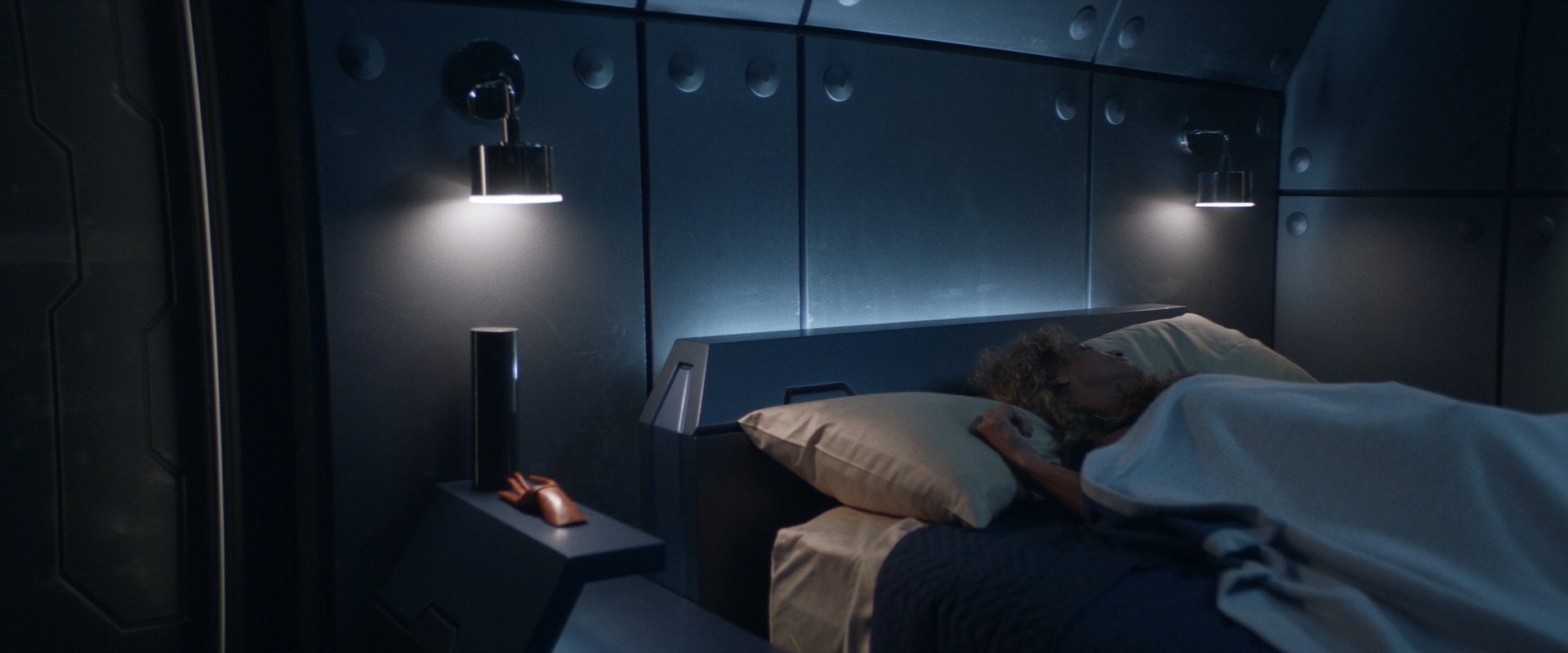 extant_StarTrek_PIC_1x06-TheImpossibleBox_02748.jpg