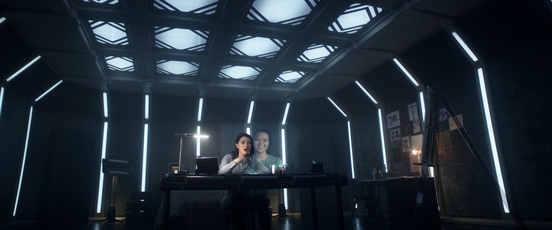 extant_StarTrek_PIC_1x06-TheImpossibleBox_02751.jpg