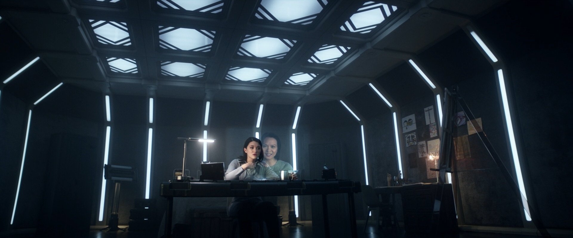 extant_StarTrek_PIC_1x06-TheImpossibleBox_02753.jpg
