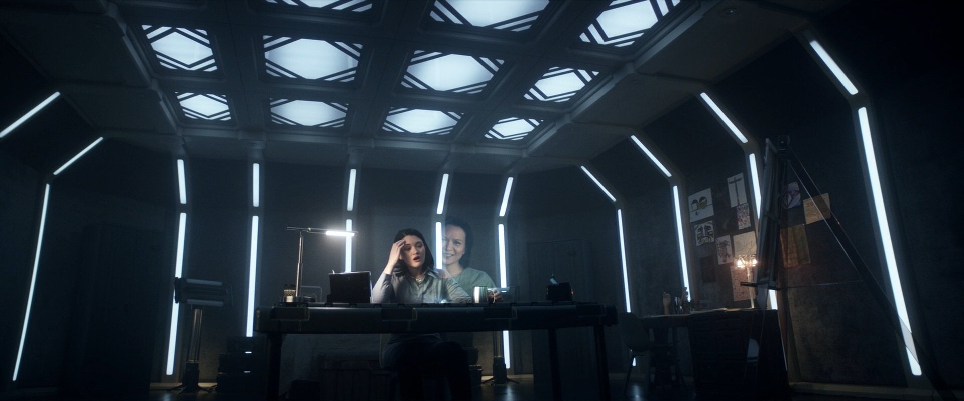 extant_StarTrek_PIC_1x06-TheImpossibleBox_02760.jpg