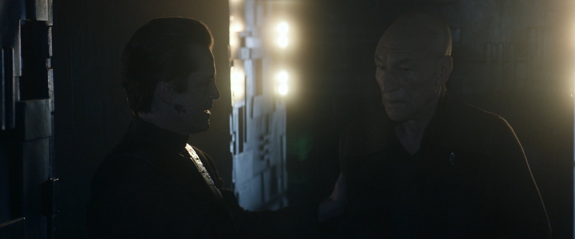 extant_StarTrek_PIC_1x06-TheImpossibleBox_03557.jpg