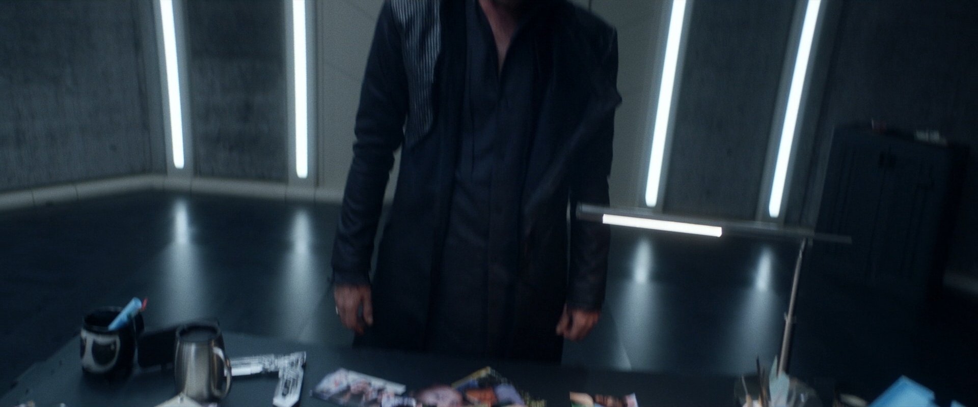 extant_StarTrek_PIC_1x06-TheImpossibleBox_03762.jpg