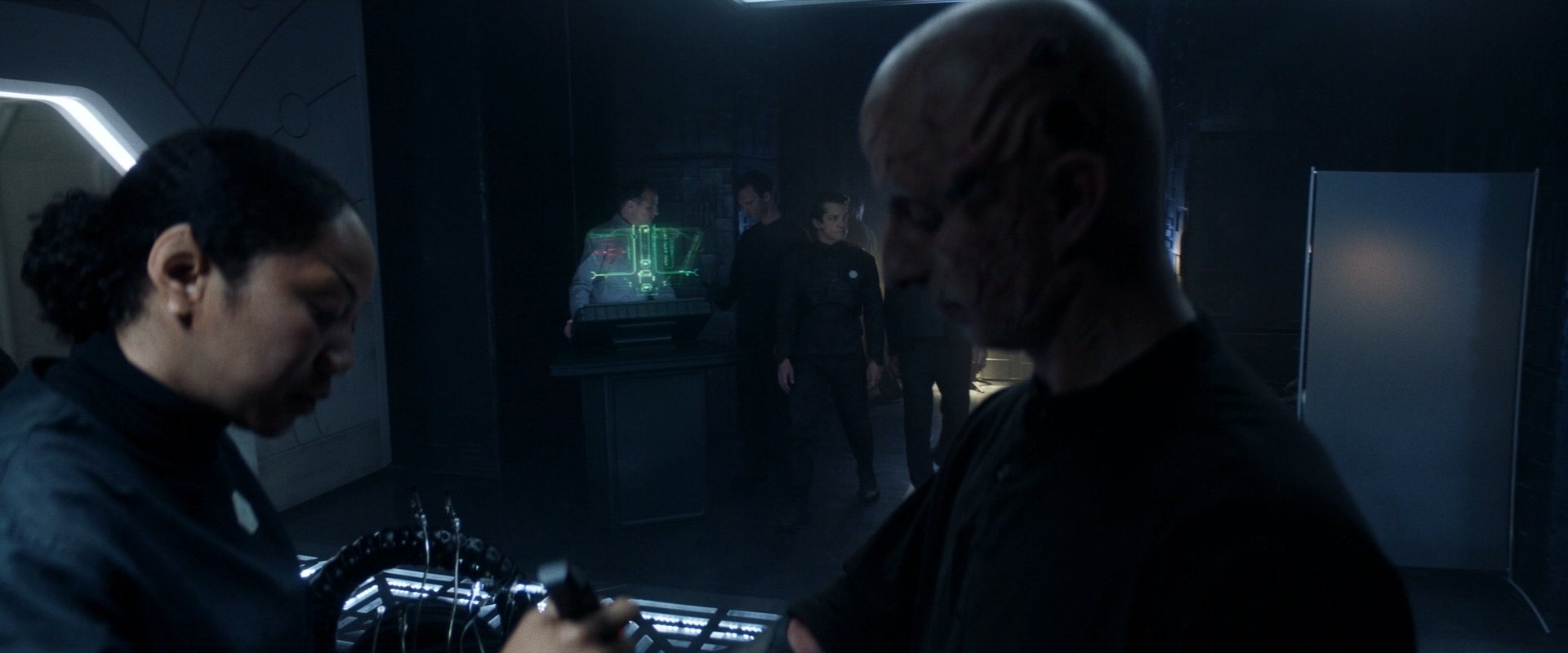 extant_StarTrek_PIC_1x06-TheImpossibleBox_03950.jpg