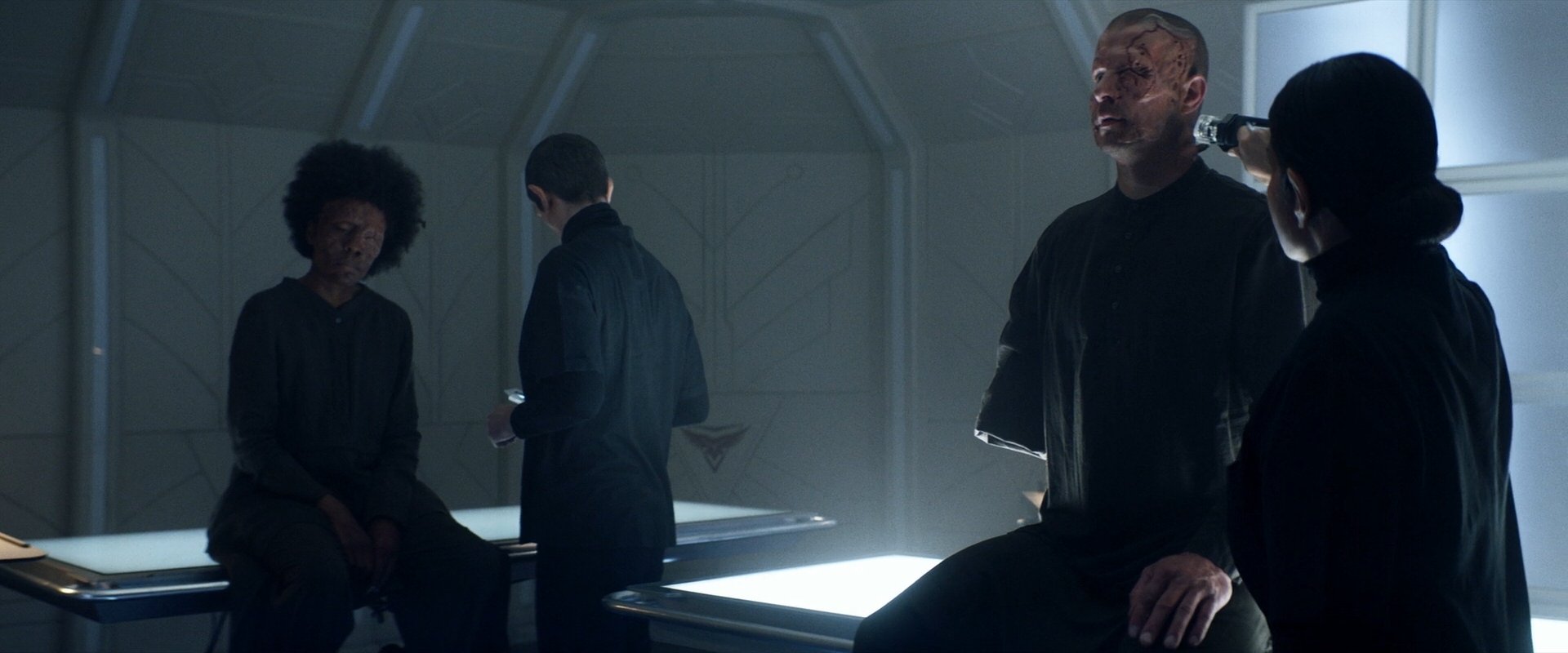 extant_StarTrek_PIC_1x06-TheImpossibleBox_03966.jpg