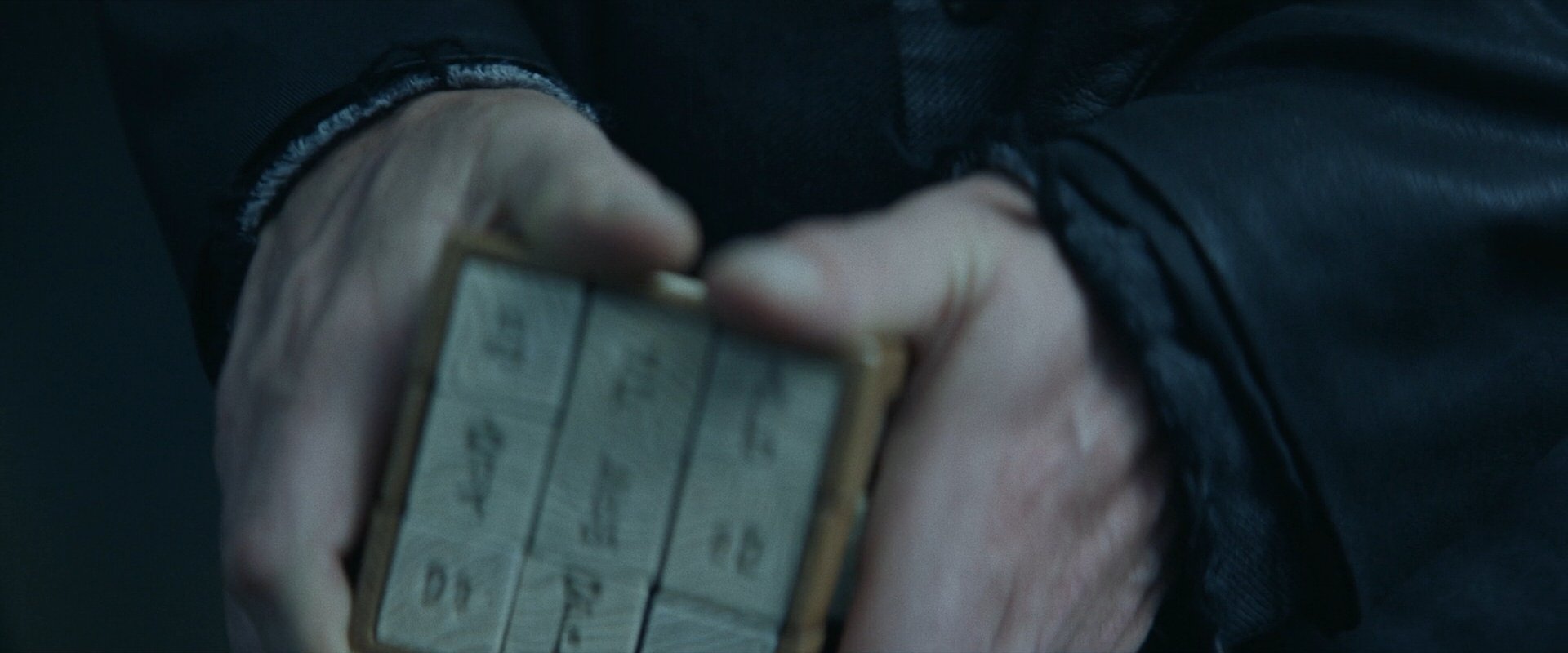 extant_StarTrek_PIC_1x06-TheImpossibleBox_04323.jpg
