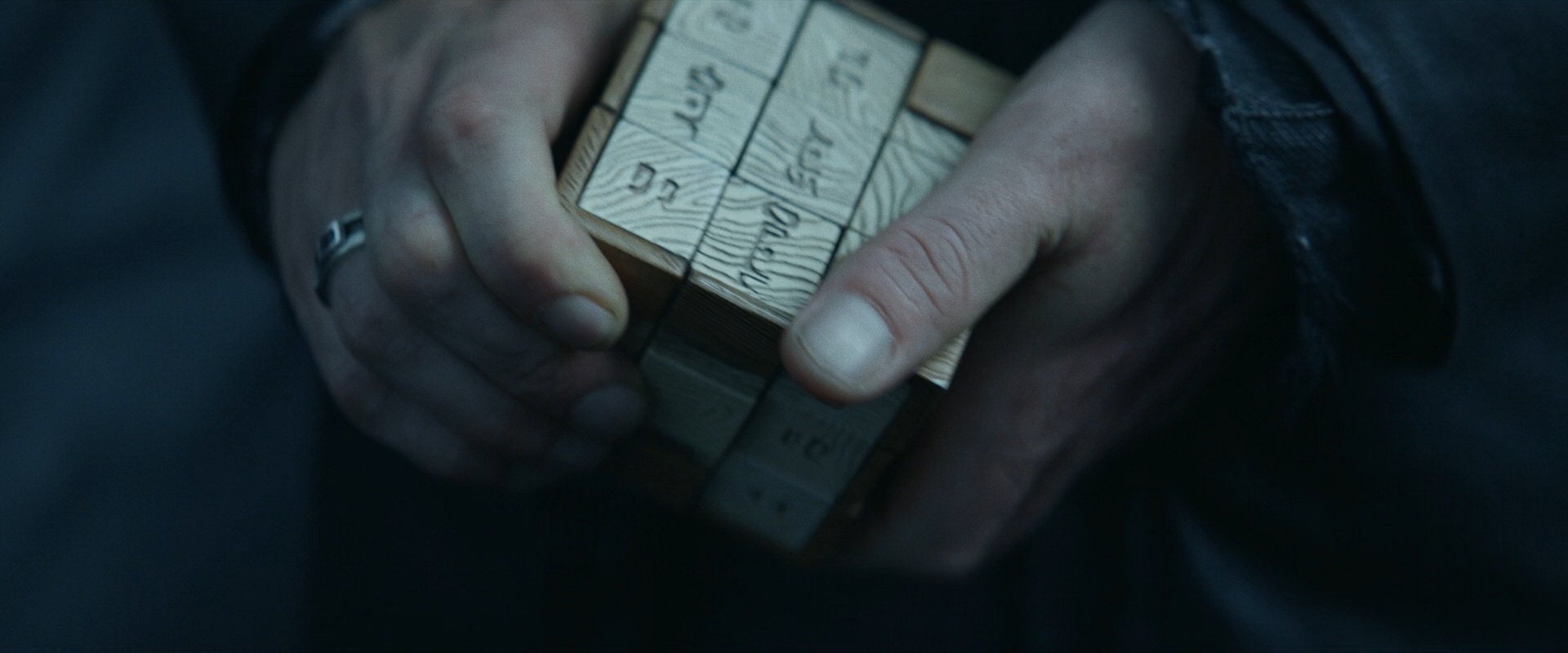 extant_StarTrek_PIC_1x06-TheImpossibleBox_04324.jpg