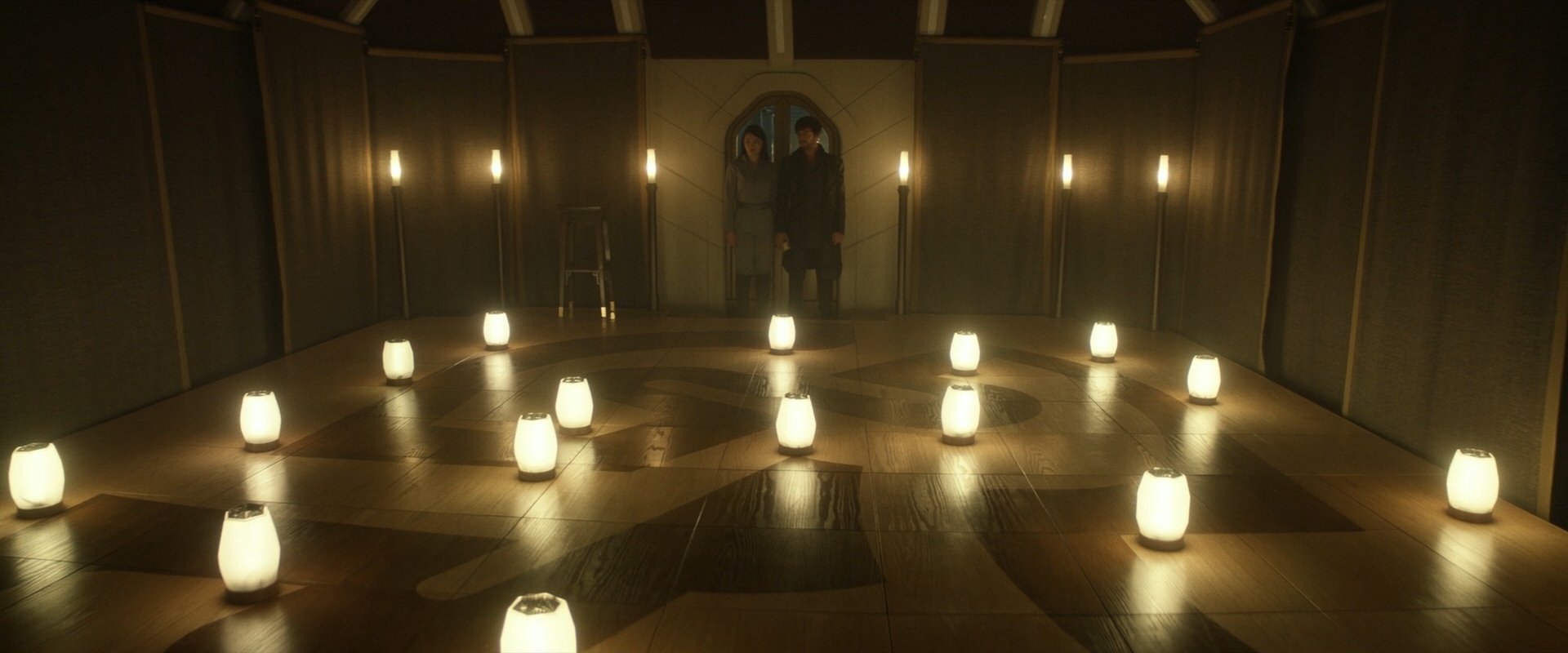 extant_StarTrek_PIC_1x06-TheImpossibleBox_04389.jpg