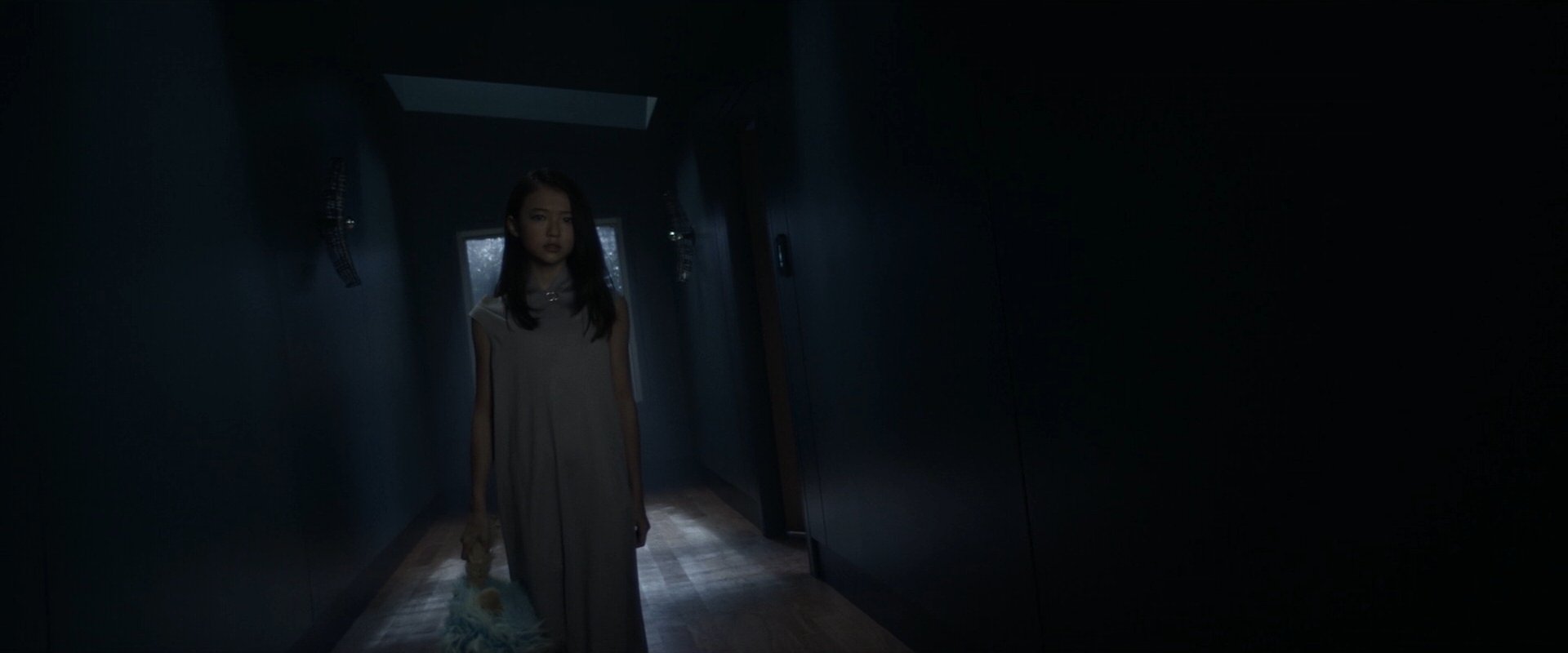extant_StarTrek_PIC_1x06-TheImpossibleBox_04558.jpg