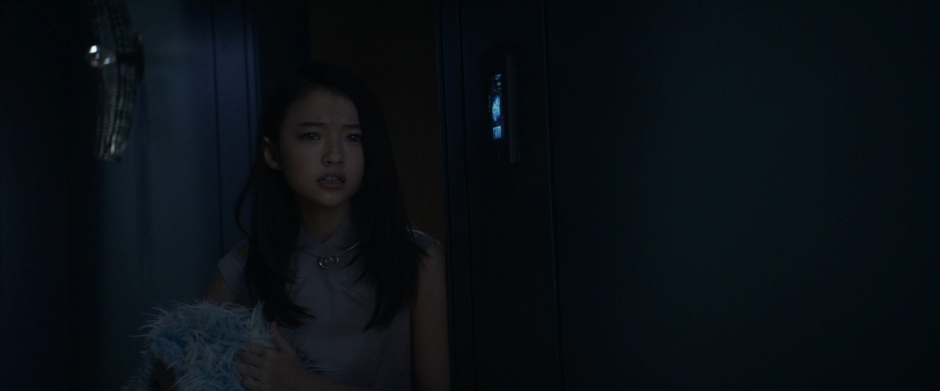 extant_StarTrek_PIC_1x06-TheImpossibleBox_04567.jpg