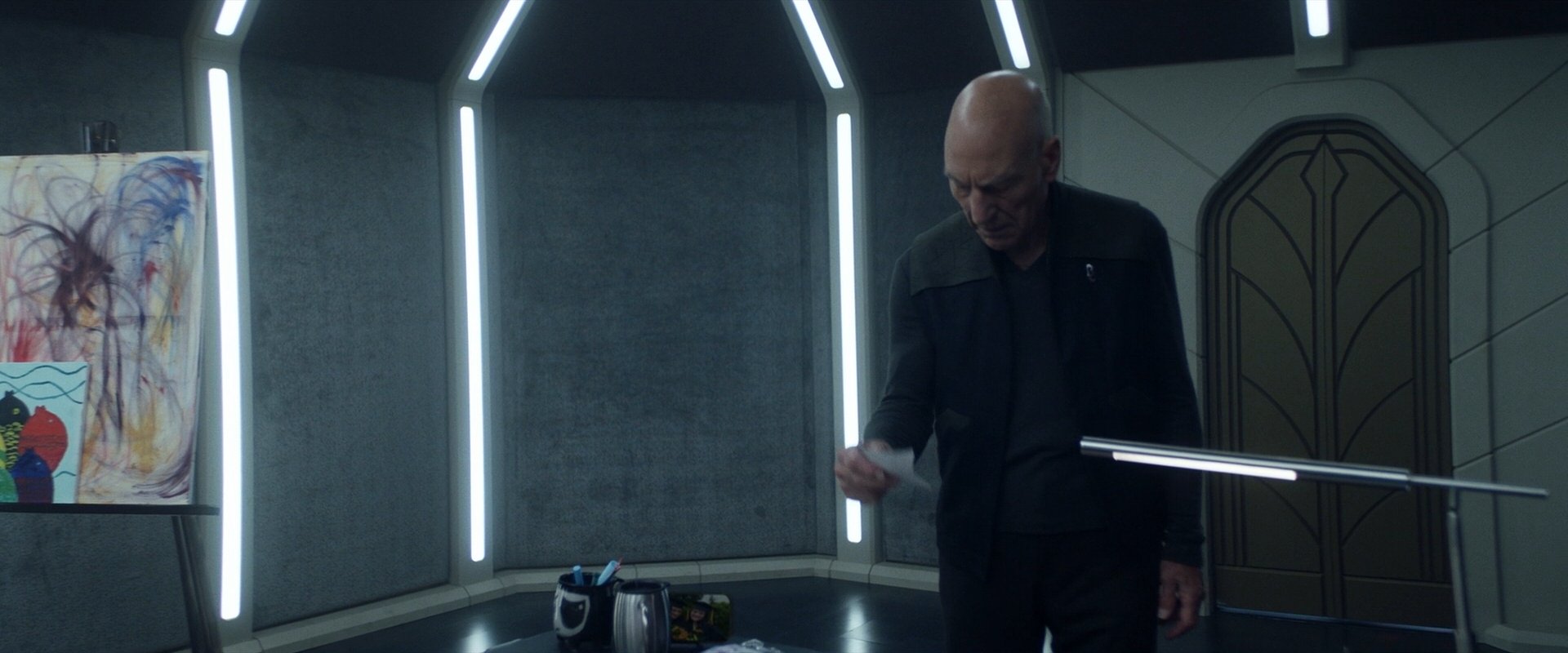 extant_StarTrek_PIC_1x06-TheImpossibleBox_04942.jpg