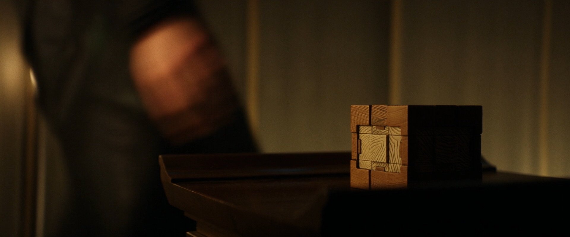 extant_StarTrek_PIC_1x06-TheImpossibleBox_05199.jpg