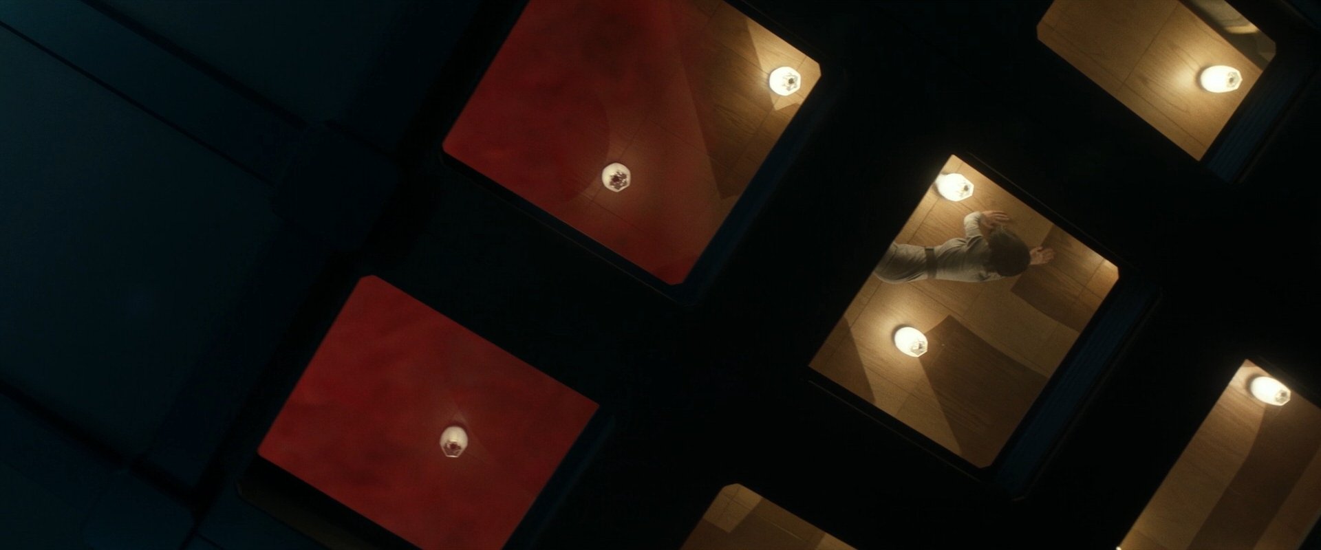 extant_StarTrek_PIC_1x06-TheImpossibleBox_05268.jpg