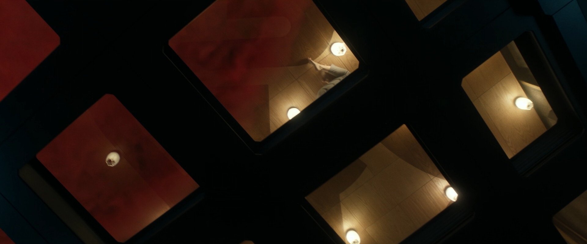 extant_StarTrek_PIC_1x06-TheImpossibleBox_05273.jpg