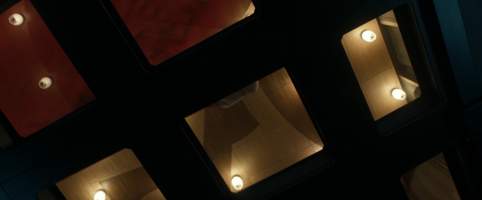 extant_StarTrek_PIC_1x06-TheImpossibleBox_05275.jpg