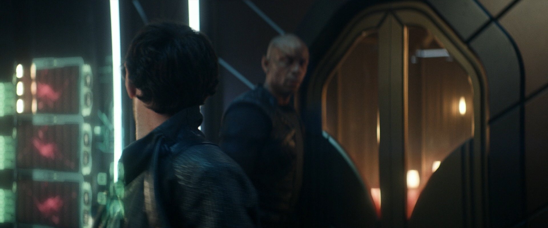 extant_StarTrek_PIC_1x06-TheImpossibleBox_05313.jpg