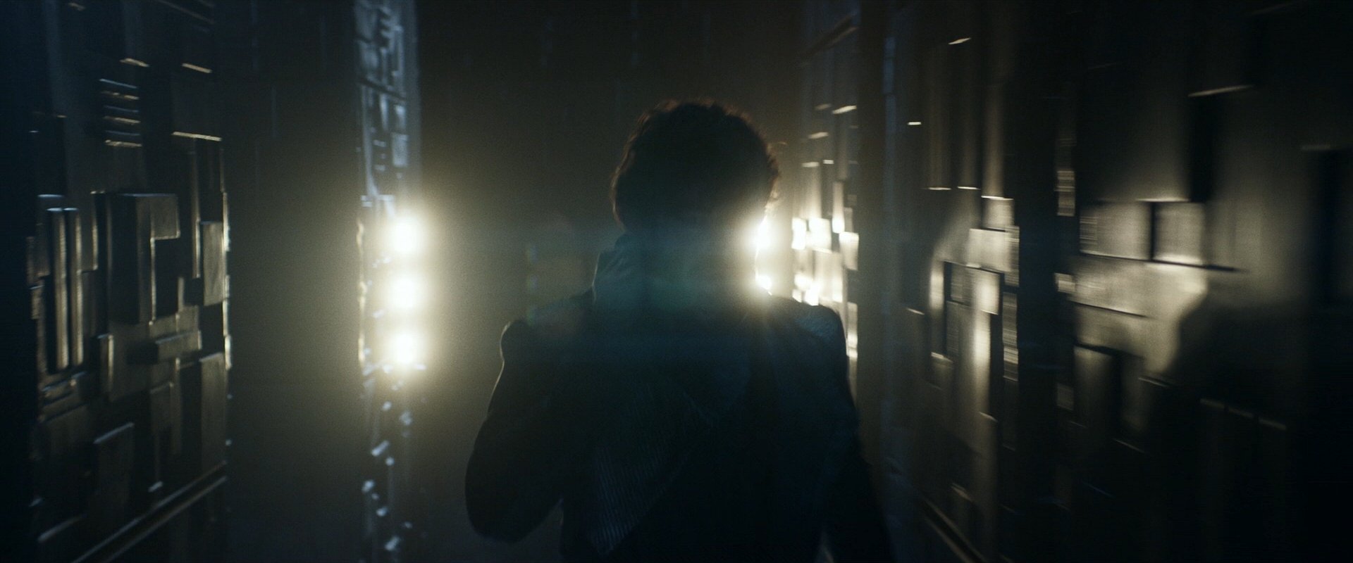 extant_StarTrek_PIC_1x06-TheImpossibleBox_05382.jpg
