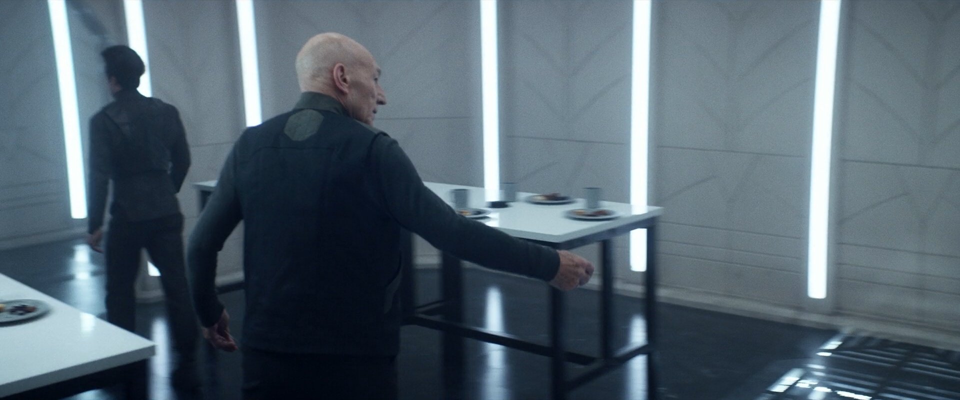 extant_StarTrek_PIC_1x06-TheImpossibleBox_05464.jpg
