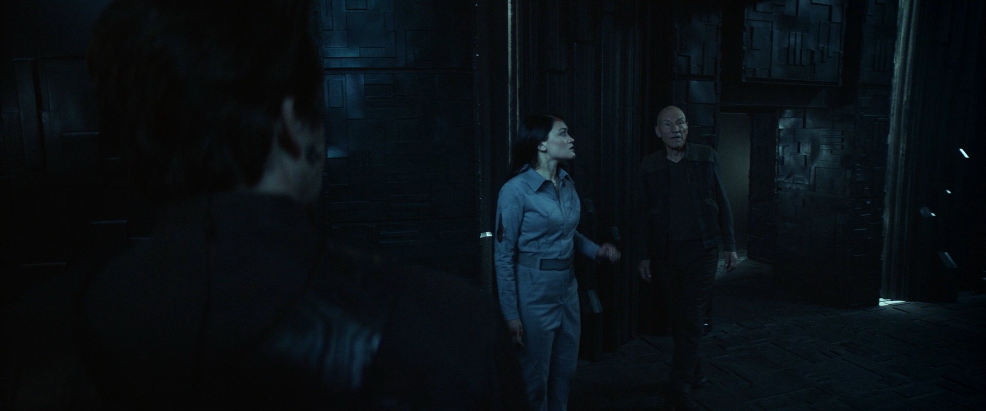 extant_StarTrek_PIC_1x06-TheImpossibleBox_05561.jpg