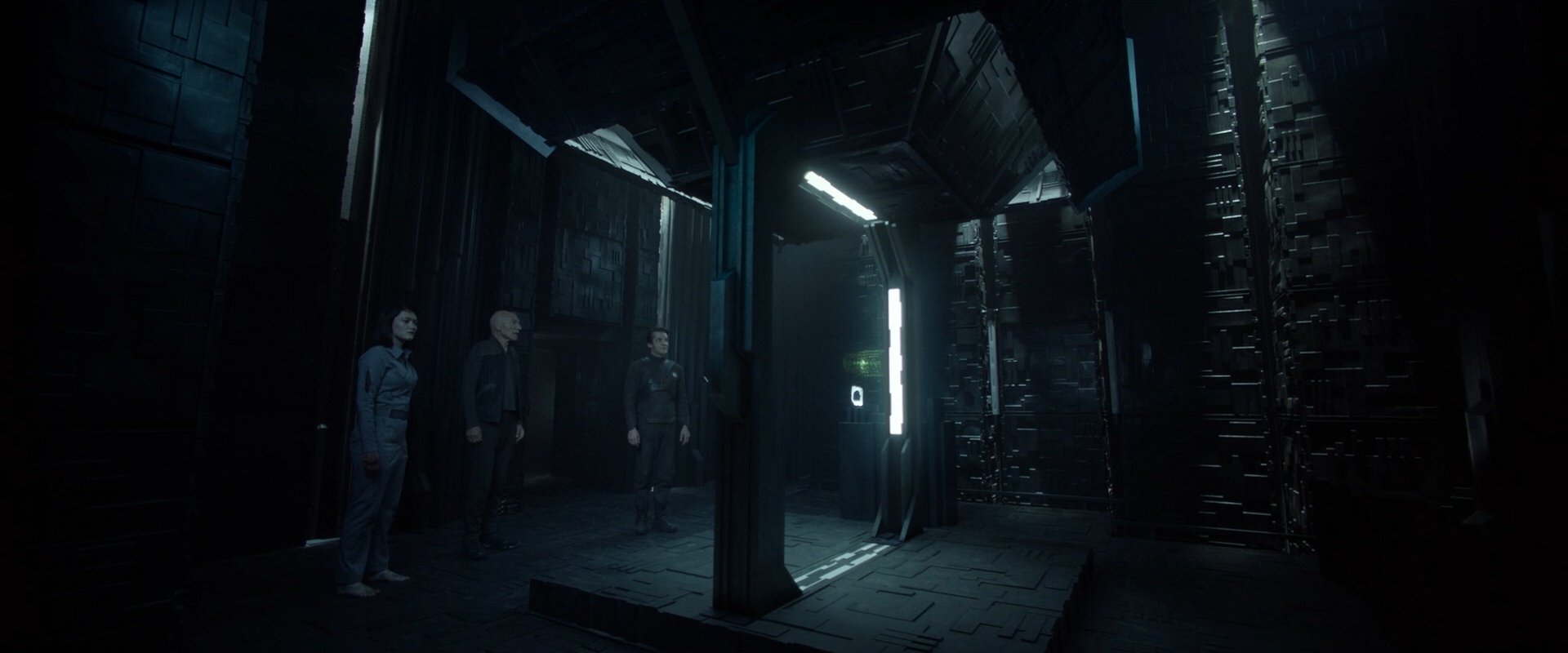 extant_StarTrek_PIC_1x06-TheImpossibleBox_05622.jpg