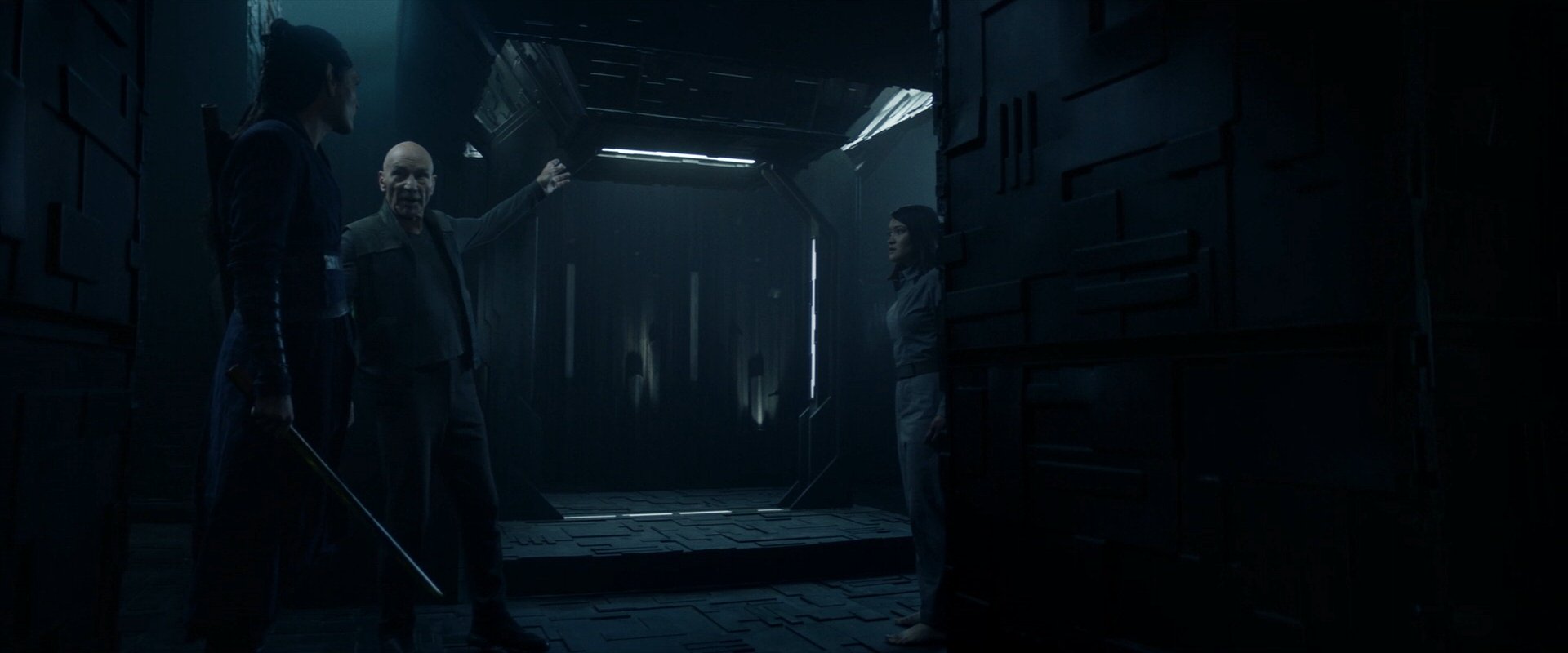 extant_StarTrek_PIC_1x06-TheImpossibleBox_05752.jpg