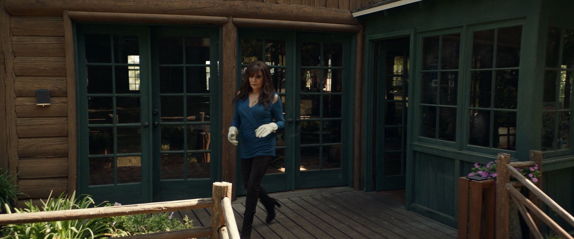 extant_StarTrek_PIC_1x07-Nepenthe_01769.jpg