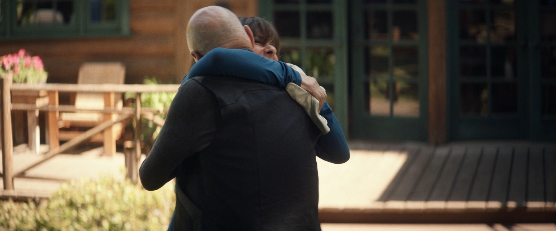 extant_StarTrek_PIC_1x07-Nepenthe_01823.jpg