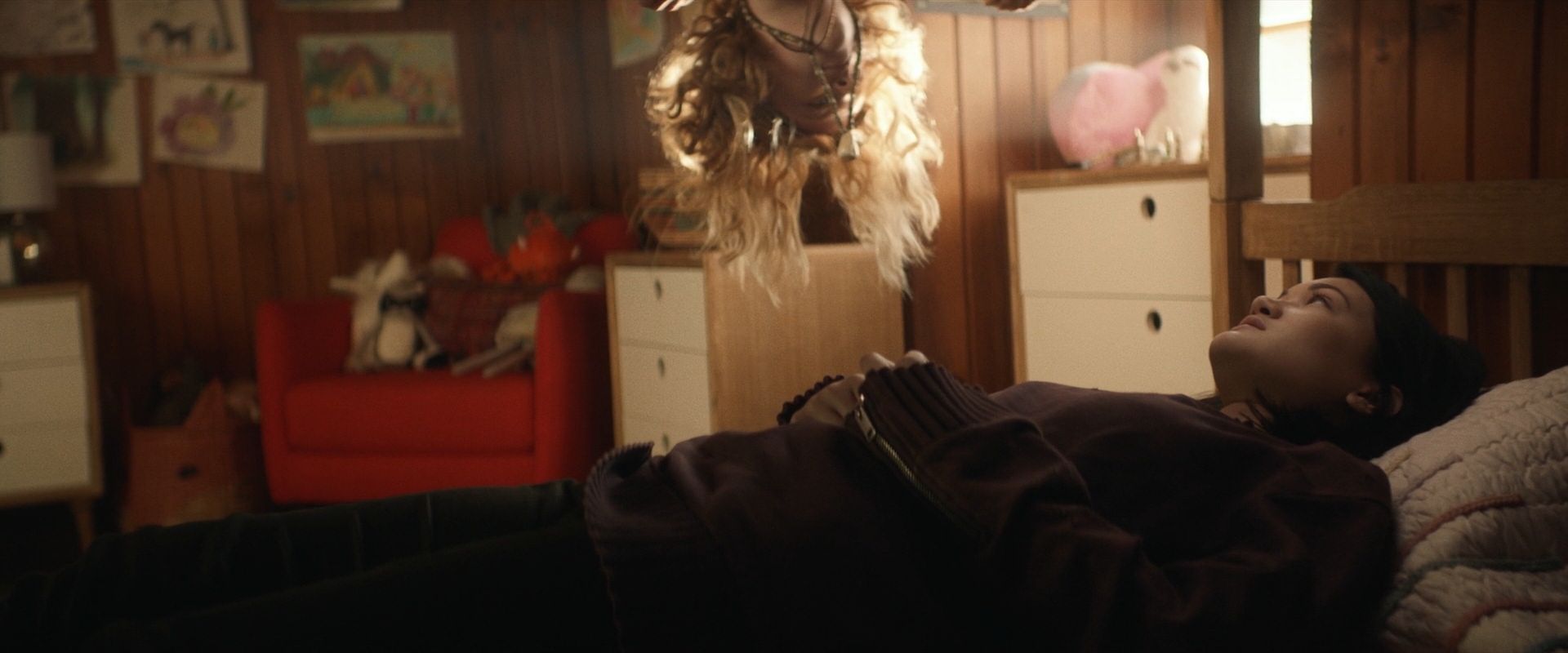 extant_StarTrek_PIC_1x07-Nepenthe_02410.jpg