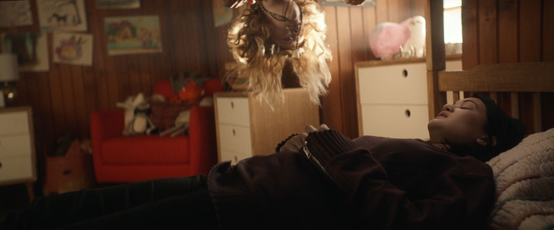 extant_StarTrek_PIC_1x07-Nepenthe_02411.jpg